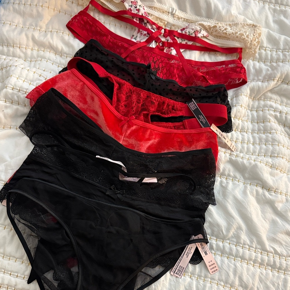 * VICTORIA’s SECRET * mystery bundle - thong, cheeky, bikini, sexy - MEDIUM - Picture 8 of 12